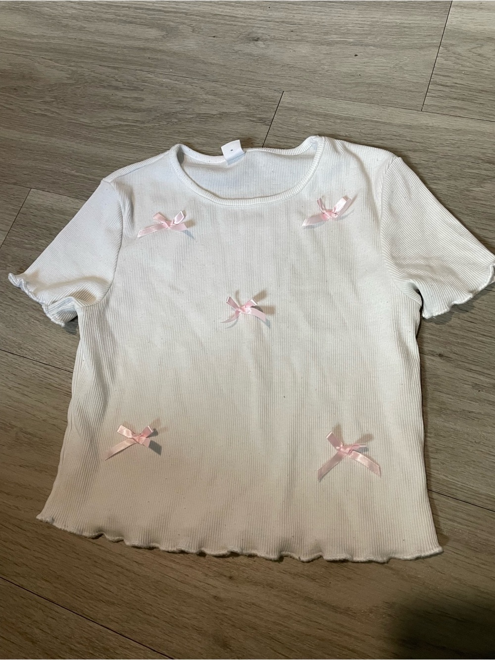 SHEIN White Ribbed Short Sleeve Tee with Pink Bow Accents